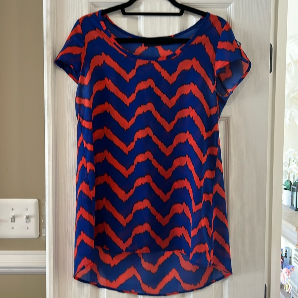 Francesca’s Women’s High Low Top in Blue & Red - Size Small. 100% Polyester.